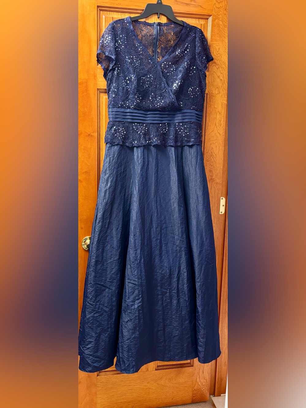 KM Collections by Milla Bell Navy beaded lace mother of bride dress gown Sz 16